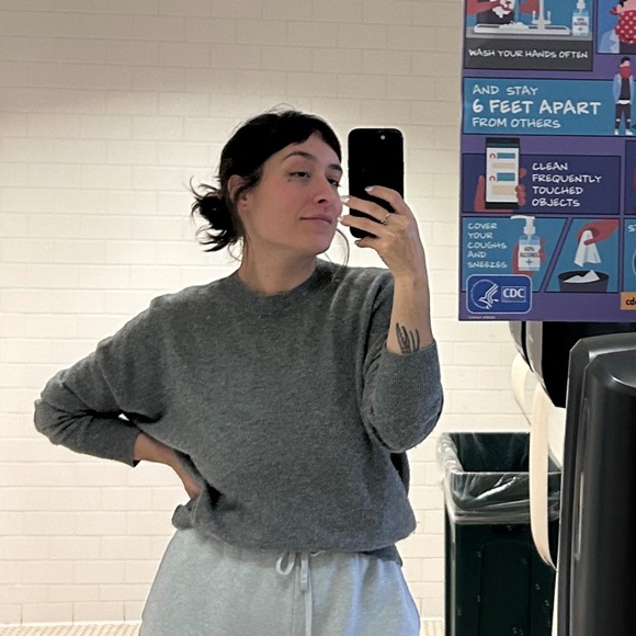 Meet your Posher, Elia - Picture 2 of 2